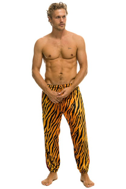 Aviator Nation CLASSIC VELVET SWEATPANTS - TIGER