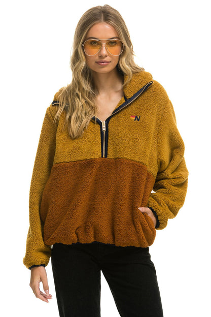 Aviator Nation TEDDY APRES HOODED HALF ZIP COLOR BLOCK JACKET - HONEY