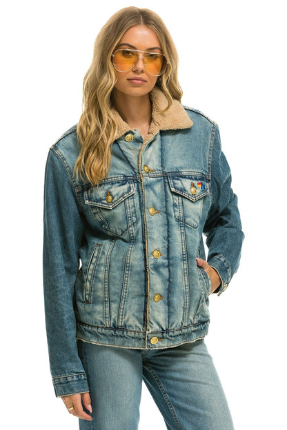 Aviator Nation CALI LOVER RANCH SHERPA DENIM JACKET - VINTAGE
