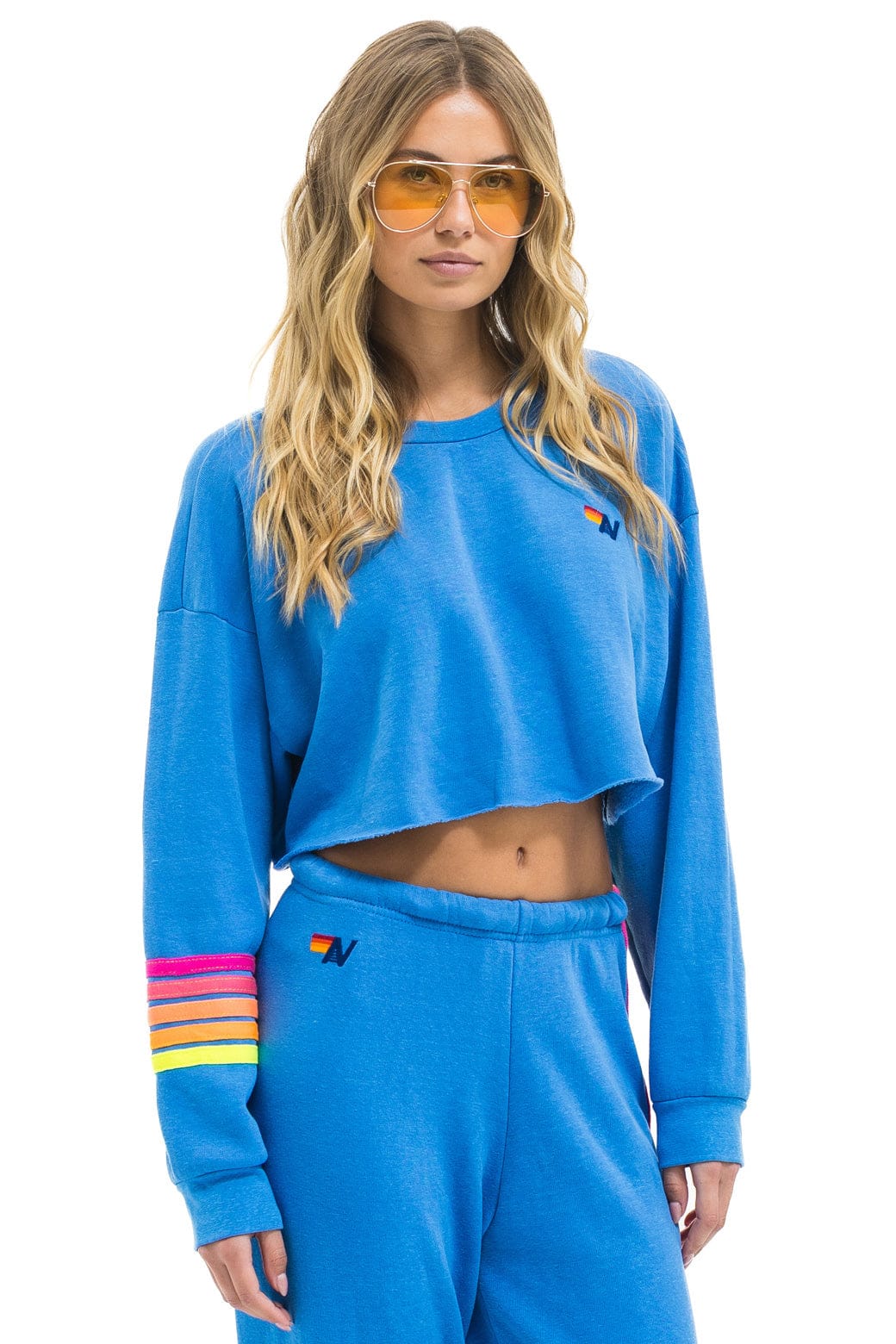 Aviator Nation RUGBY STITCH CROPPED CREW SWEATSHIRT RELAXED - COBALT // NEON