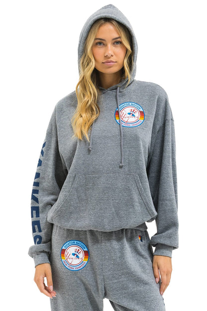Aviator Nation NY YANKEES RELAXED PULLOVER HOODIE - HEATHER GREY