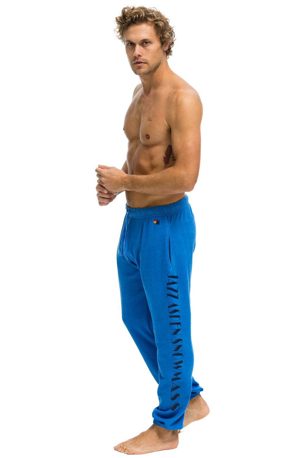 Aviator Nation JAZZ ASPEN SNOWMASS 2025 - UNISEX POCKET SWEATPANTS - ADVENTURE BLUE