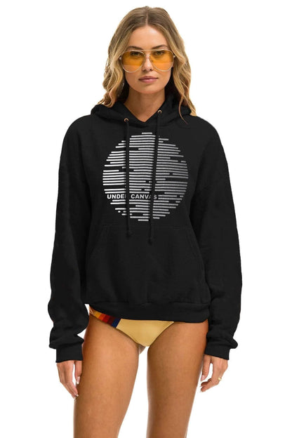 Aviator Nation UNDER CANVAS 2025 RELAXED PULLOVER HOODIE - BLACK
